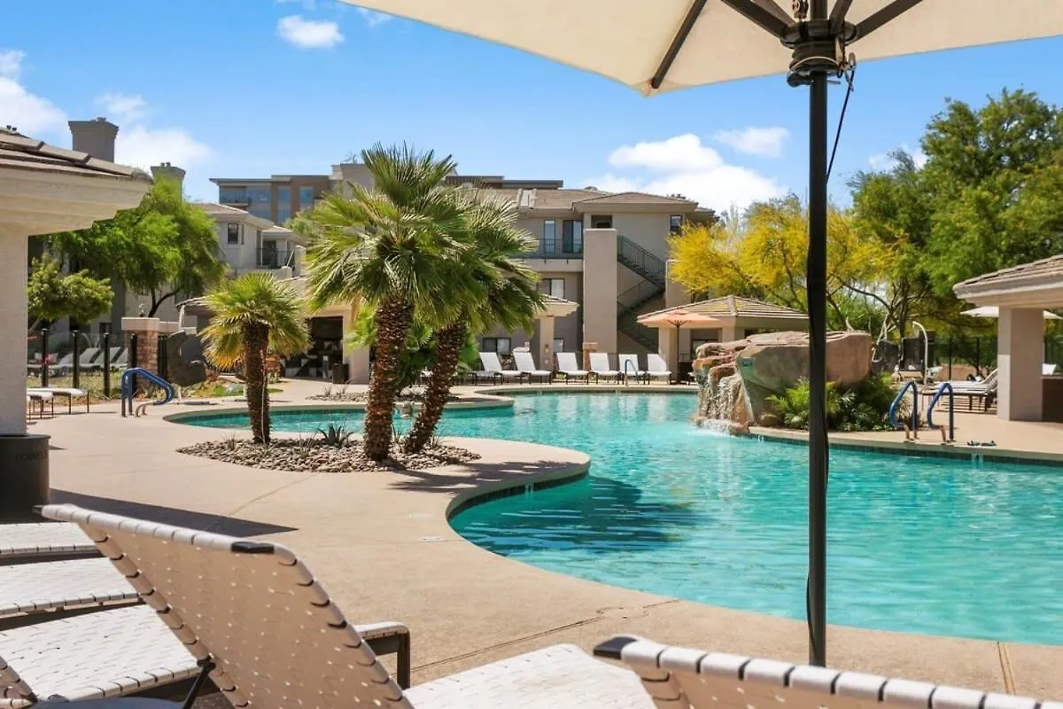 2Br Cozysuites At Kierland Commons With Pool #08 Скоттсдейл США