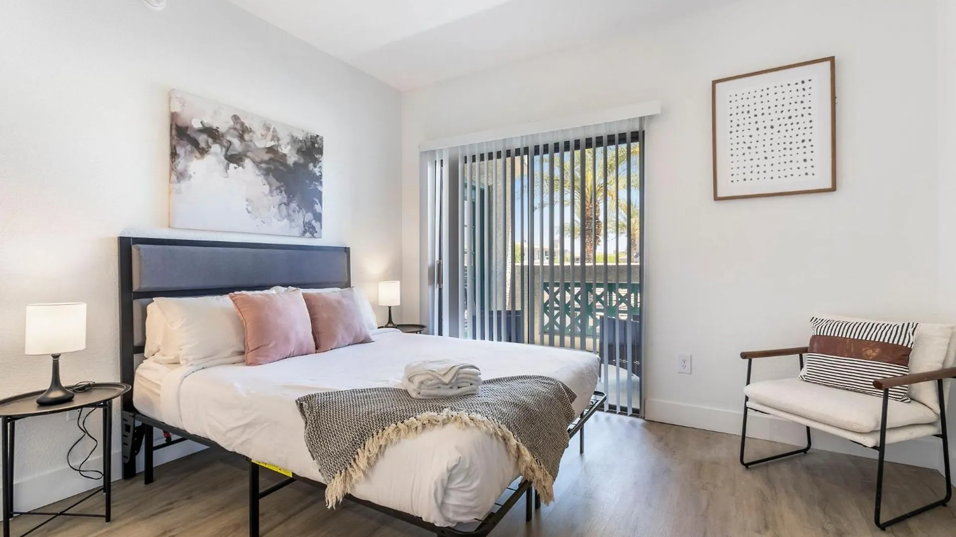 2Br Cozysuites At Kierland Commons With Pool #08 Скоттсдейл Апартаменты